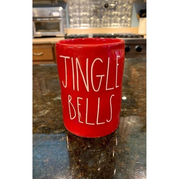 Rae Dunn JINGLE BELLS Candle Ceramic Red Evergreen Mistletoe Christmas - Picture 6 of 6